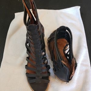 Ladies gladiator bootie